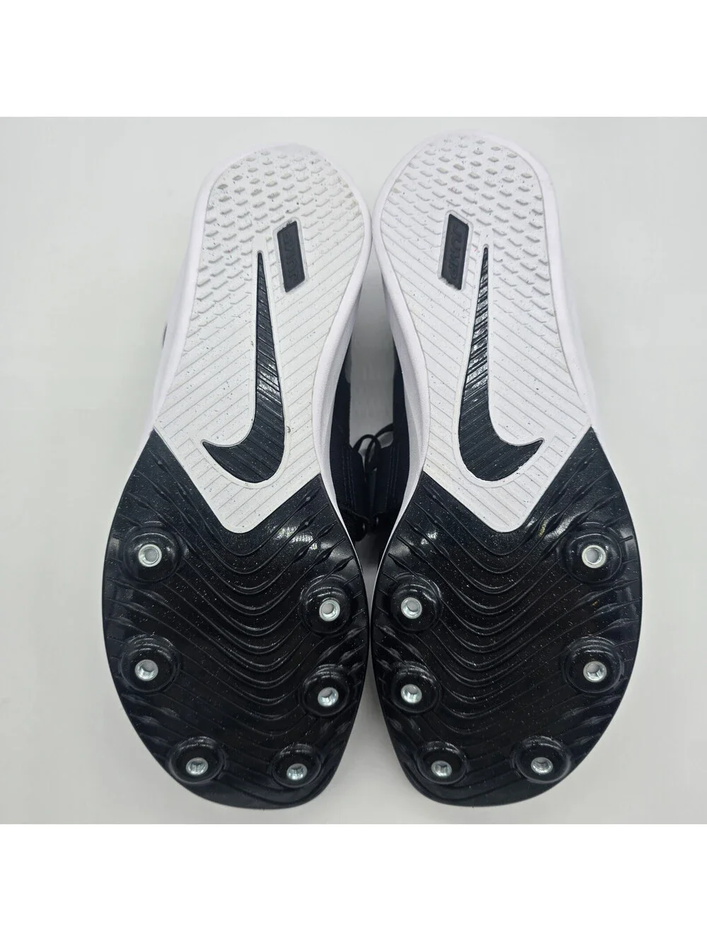 Nike zoom rival